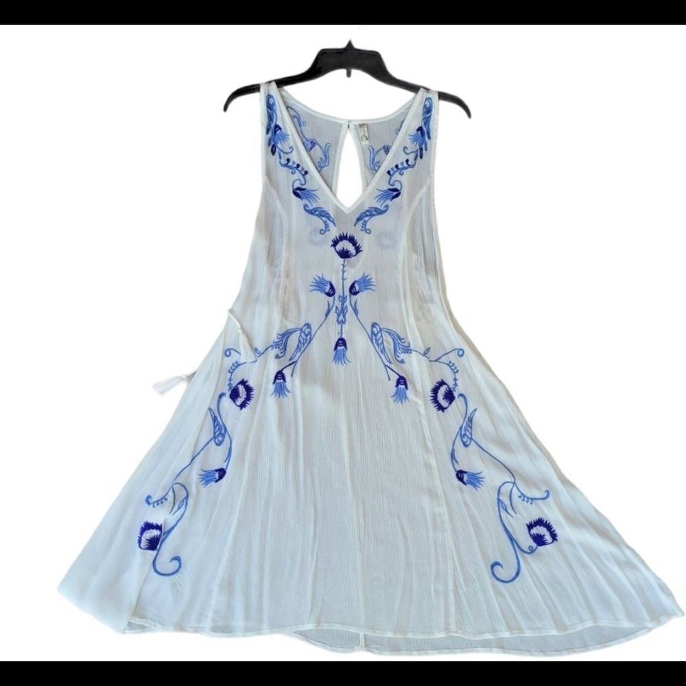 FREE PEOPLE Adelaide Festival Slip Dress in Ivory Blue (S) V-neck